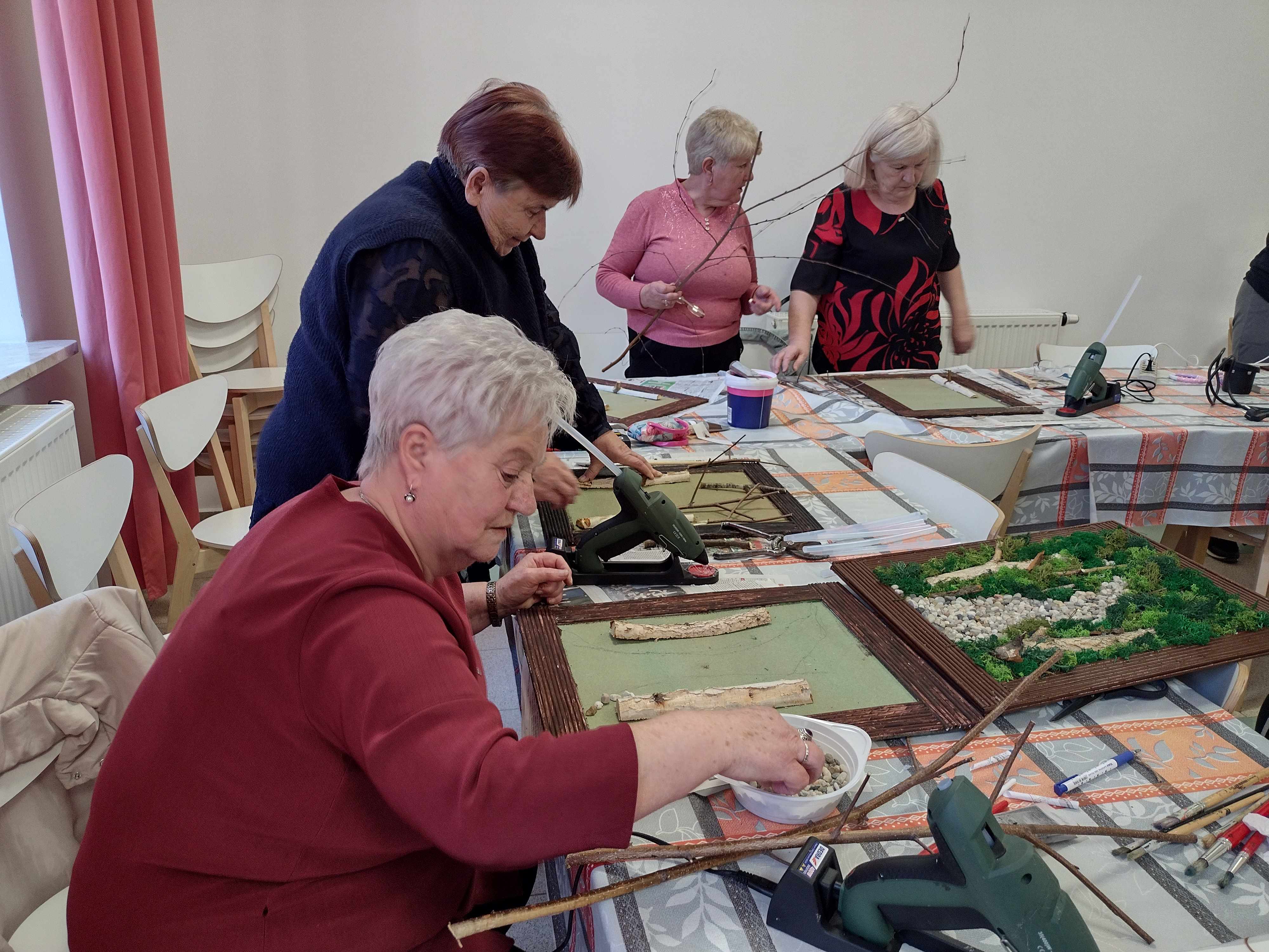 Chrobotek w roli głównej - warsztaty artystyczne z okazji Dnia Kobiet